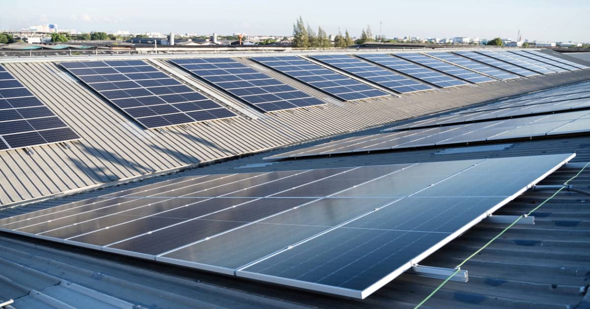 découvrez notre kit bâtiment agricole photovoltaïque, une solution idéale pour optimiser l'énergie de votre exploitation. profitez d'une installation adaptée aux besoins spécifiques des agriculteurs, alliant performance, durabilité et économies d'énergie.