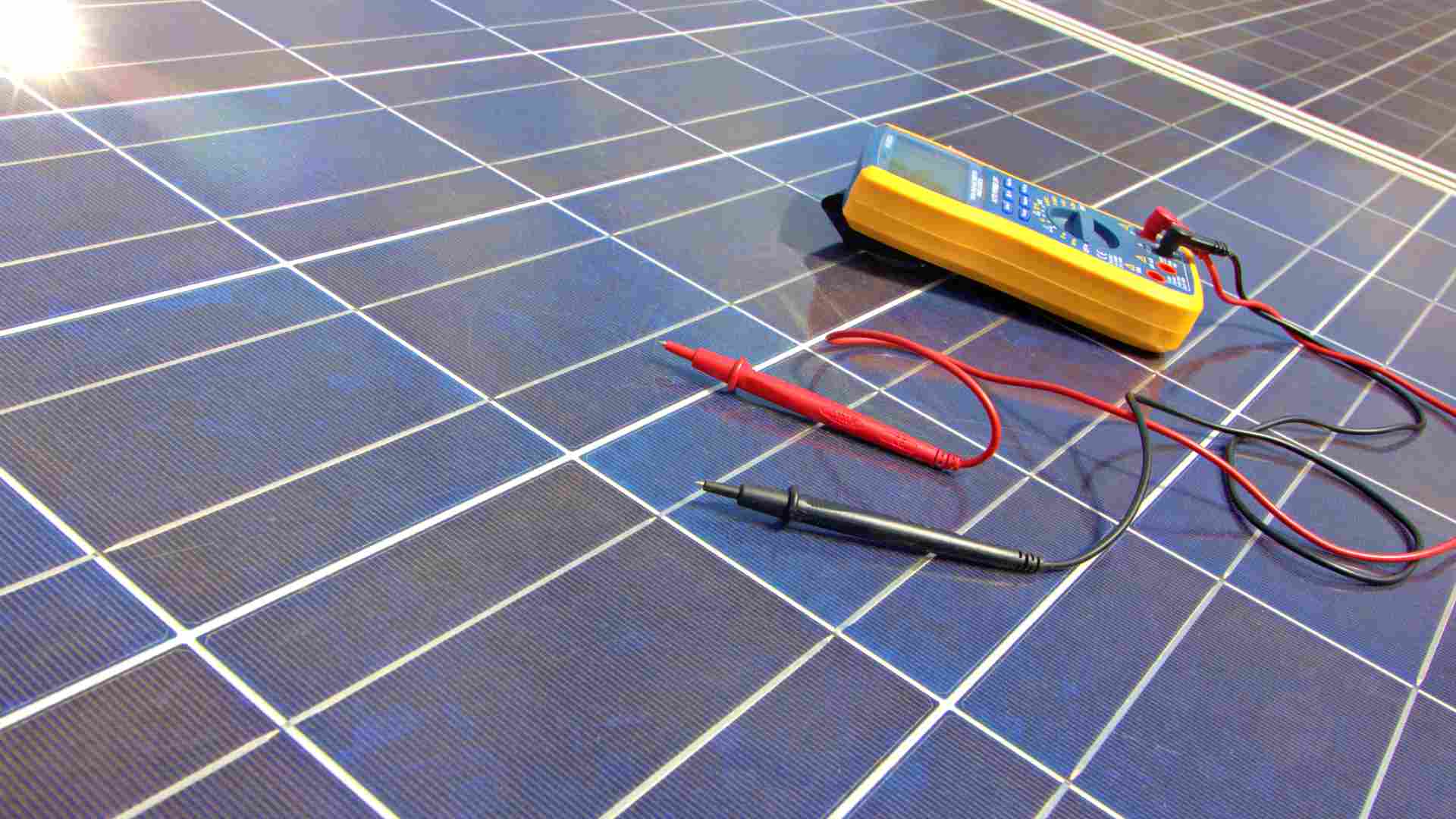 découvrez l'importance de la maintenance des panneaux solaires pour garantir une performance optimale et une longue durée de vie de votre installation. nos conseils et services vous aident à maximiser l'efficacité de votre énergie renouvelable.