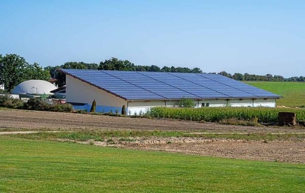 découvrez les normes régissant les hangars photovoltaïques en france. informez-vous sur les exigences techniques, environnementales et de sécurité pour optimiser l'installation et l'exploitation de vos structures solaires.