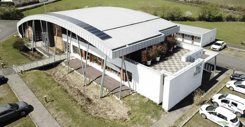 découvrez comment l'optimisation énergétique des bâtiments agricoles peut réduire vos coûts, améliorer la durabilité et augmenter la productivité. profitez de solutions innovantes pour rendre vos exploitations plus efficaces tout en respectant l'environnement.