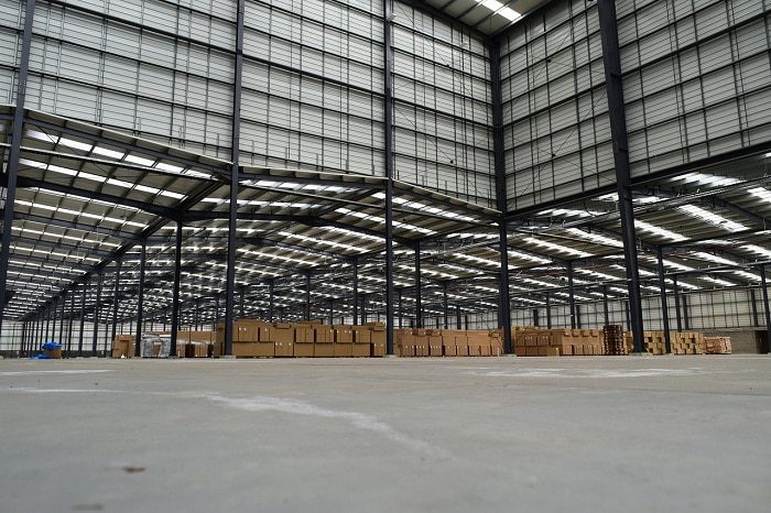 découvrez nos conseils et astuces pour l'optimisation de votre hangar. améliorez l'espace, la gestion et la fonctionnalité de vos installations pour un rendement maximal.