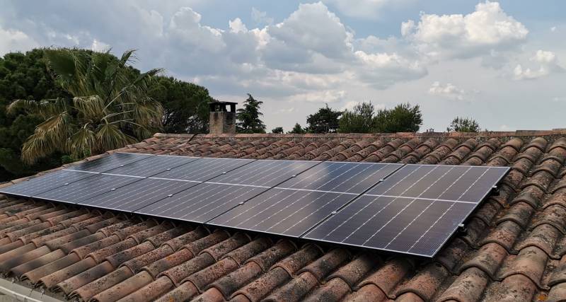 découvrez comment optimiser l'énergie de votre hangar grâce aux solutions photovoltaïques. maximisez votre production d'électricité solaire, réduisez vos coûts énergétiques et contribuez à la transition énergétique avec des installations adaptées à vos besoins.
