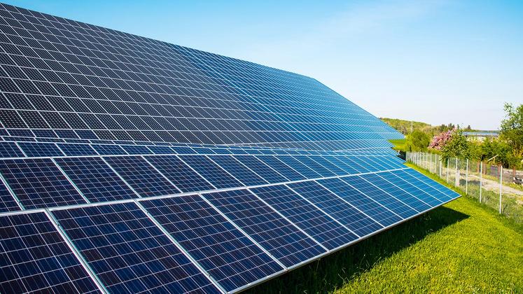 découvrez comment les panneaux solaires révolutionnent le secteur de l'agriculture en offrant des solutions durables et économiques pour alimenter les exploitations. optimisez votre énergie tout en préservant l'environnement grâce à ces technologies innovantes.