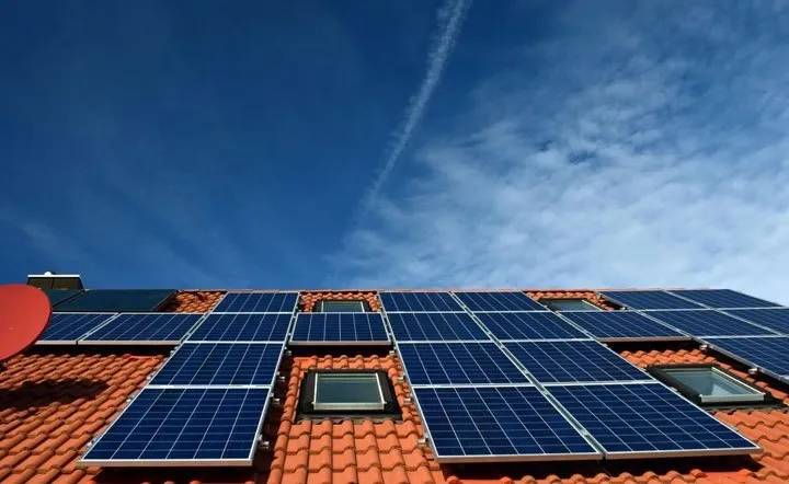 découvrez les nombreux avantages des panneaux solaires et suivez les étapes clés pour les installer chez vous. profitez d'une énergie renouvelable, réduisez vos factures d'électricité et contribuez à la protection de l'environnement.