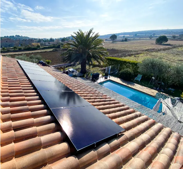 découvrez comment les panneaux solaires peuvent devenir une solution rentable pour votre maison. investissez dans l'énergie renouvelable et réduisez vos factures d'électricité tout en contribuant à la protection de l'environnement.
