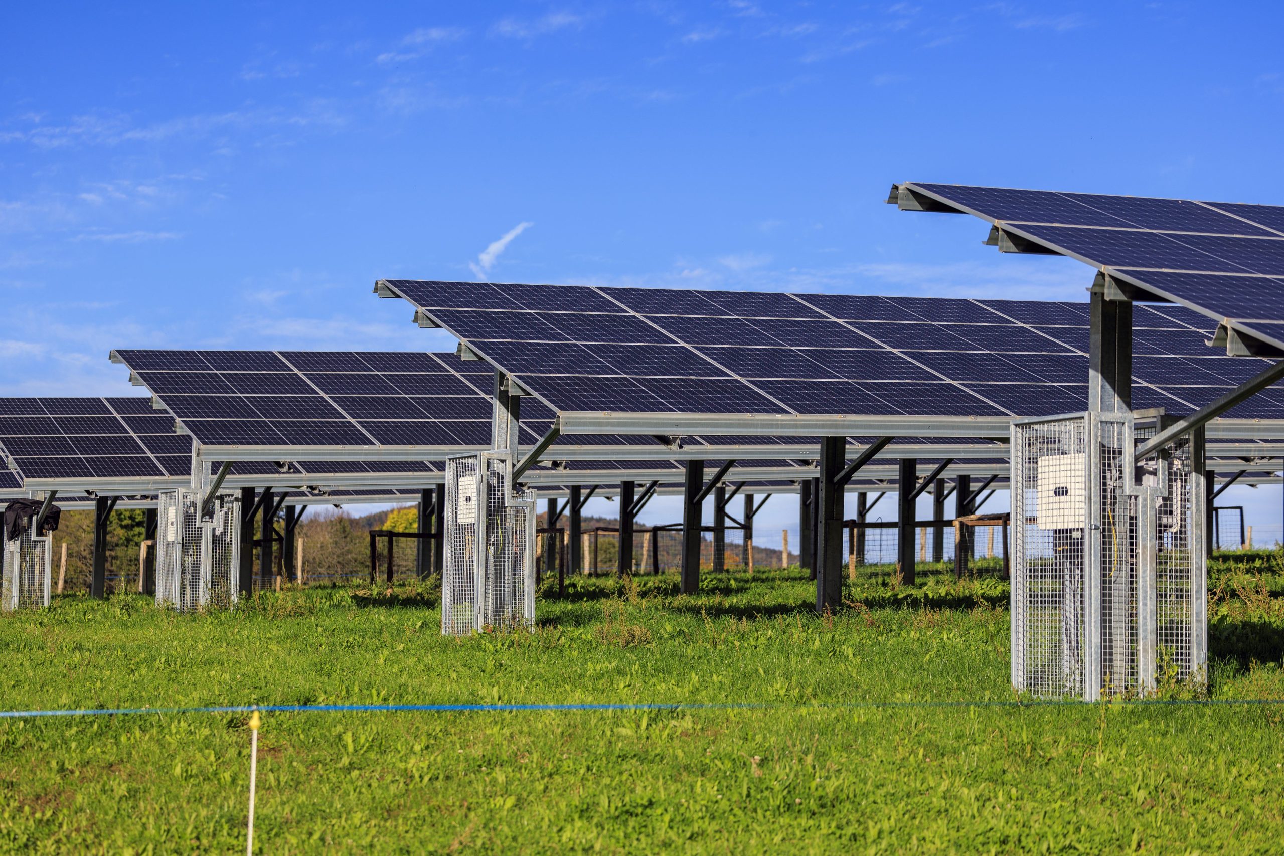 découvrez les innovations et les avantages du photovoltaïque agricole en 2025. explorez comment cette technologie durable transforme les exploitations agricoles, optimise la production d'énergie et contribue à la transition énergétique tout en réduisant les coûts. informez-vous sur les tendances et les opportunités à venir dans le secteur.