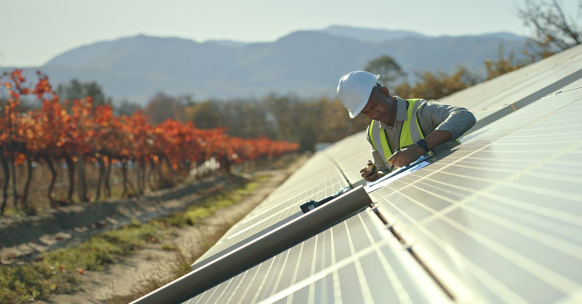 découvrez comment l'énergie photovoltaïque transforme le secteur agricole en offrant des solutions durables et rentables pour les exploitations. maximisez votre production tout en respectant l'environnement grâce à l'intégration de panneaux solaires.
