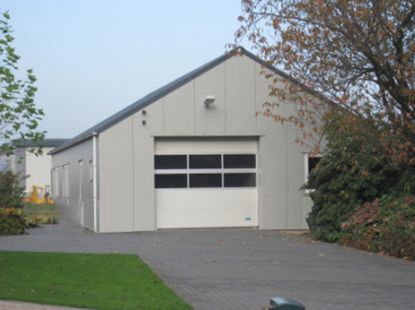 découvrez les prix compétitifs pour un hangar de 400m2. idéal pour le stockage, la logistique ou d'autres activités professionnelles, notre guide vous aide à trouver la meilleure offre sur le marché. obtenez des conseils sur l'achat et la location de hangars adaptés à vos besoins.