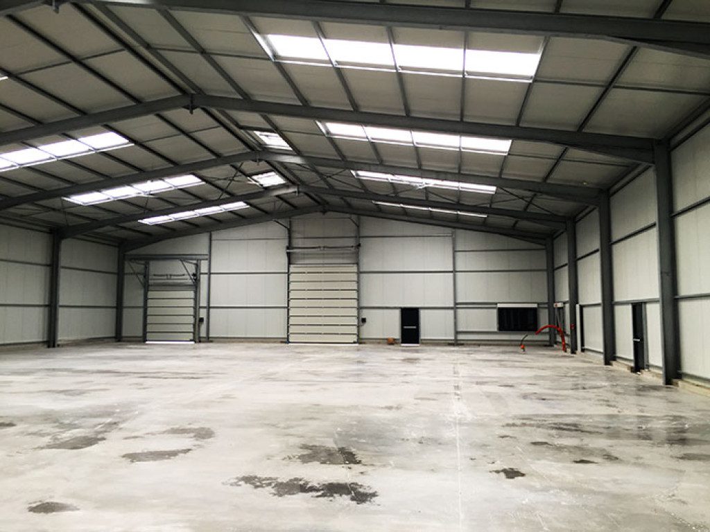 découvrez les différents prix des hangars selon les modèles et matériaux. comparez les options pour trouver la solution idéale à vos besoins de stockage ou d'aménagement. obtenez des conseils pour choisir le hangar adapté à votre budget.