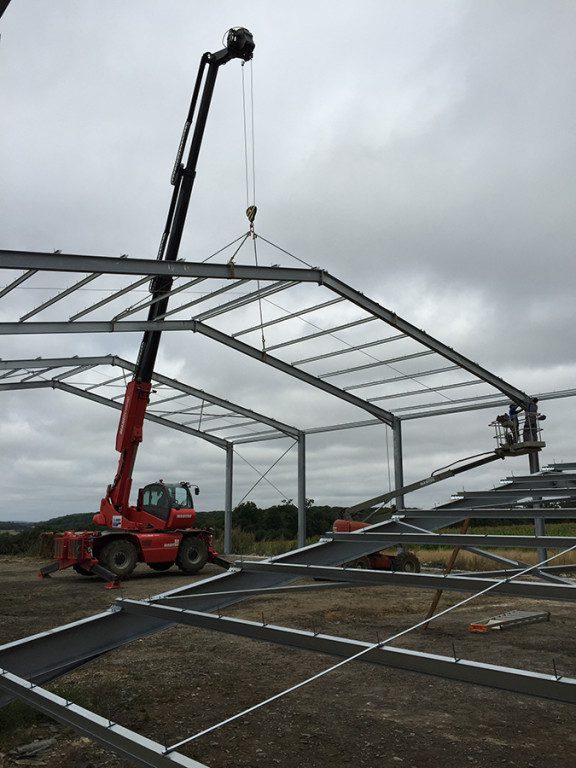 découvrez les tarifs compétitifs pour la location de bâtiments agricoles adaptés à vos besoins. optimisez votre espace de travail avec nos offres variées et profitez d'un cadre idéal pour vos activités agricoles.