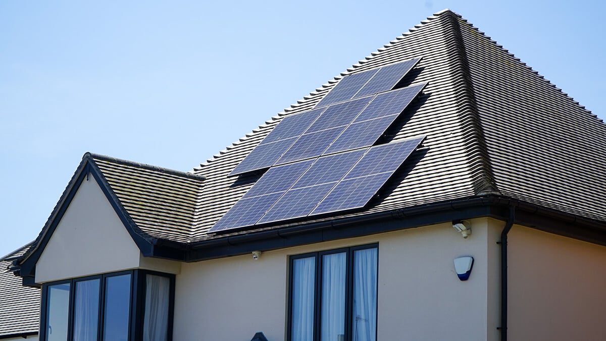 découvrez comment maximiser vos profits grâce à l'énergie photovoltaïque. explorez les avantages financiers, les incitations gouvernementales et les astuces pour optimiser votre installation solaire.