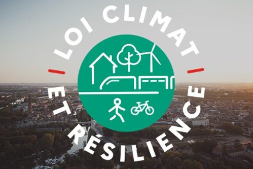 découvrez les dernières réglementations en matière de photovoltaïque en france. informez-vous sur les normes, les aides financières et les démarches nécessaires pour installer des panneaux solaires en toute conformité.