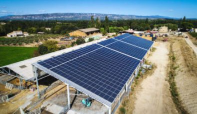découvrez les réglementations essentielles concernant les hangars photovoltaïques. informez-vous sur les normes de construction, les exigences environnementales et les avantages fiscaux liés à l'installation de systemes photovoltaïques sur vos hangars. maximisez votre investissement tout en respectant la législation en vigueur.