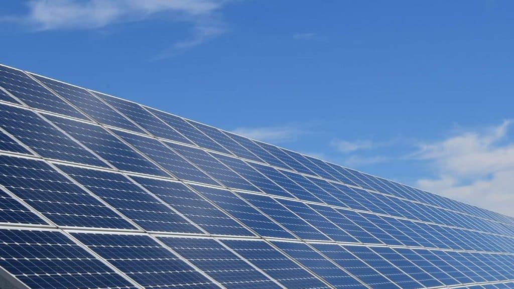 découvrez comment le roi des hangars agricoles intègre des solutions photovoltaïques pour optimiser l'énergie de votre exploitation. optez pour un avenir durable tout en réduisant vos coûts énergétiques grâce à des installations solaires adaptées à vos besoins.