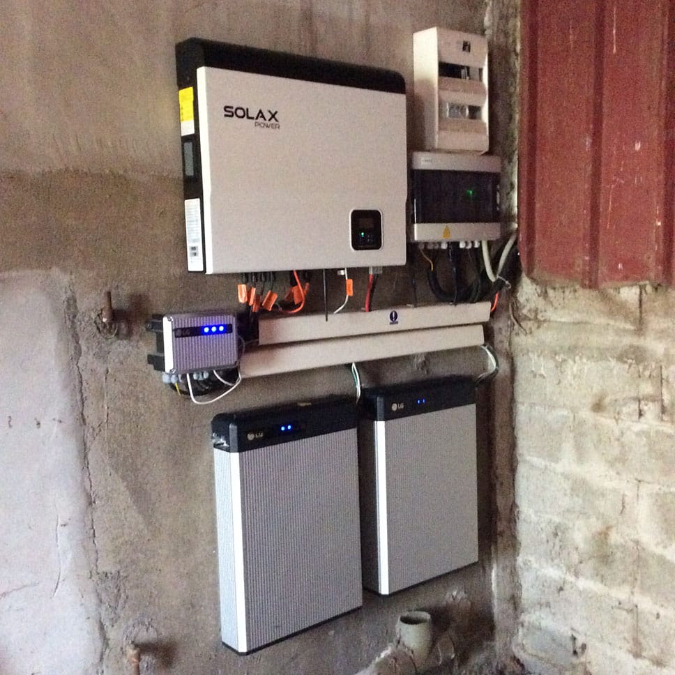 optimisez votre consommation d'énergie avec nos solutions de stockage d'énergie solaire. découvrez comment les batteries solaires peuvent vous aider à tirer le meilleur parti de votre installation photovoltaïque, à réduire vos factures d'électricité et à contribuer à un avenir durable.