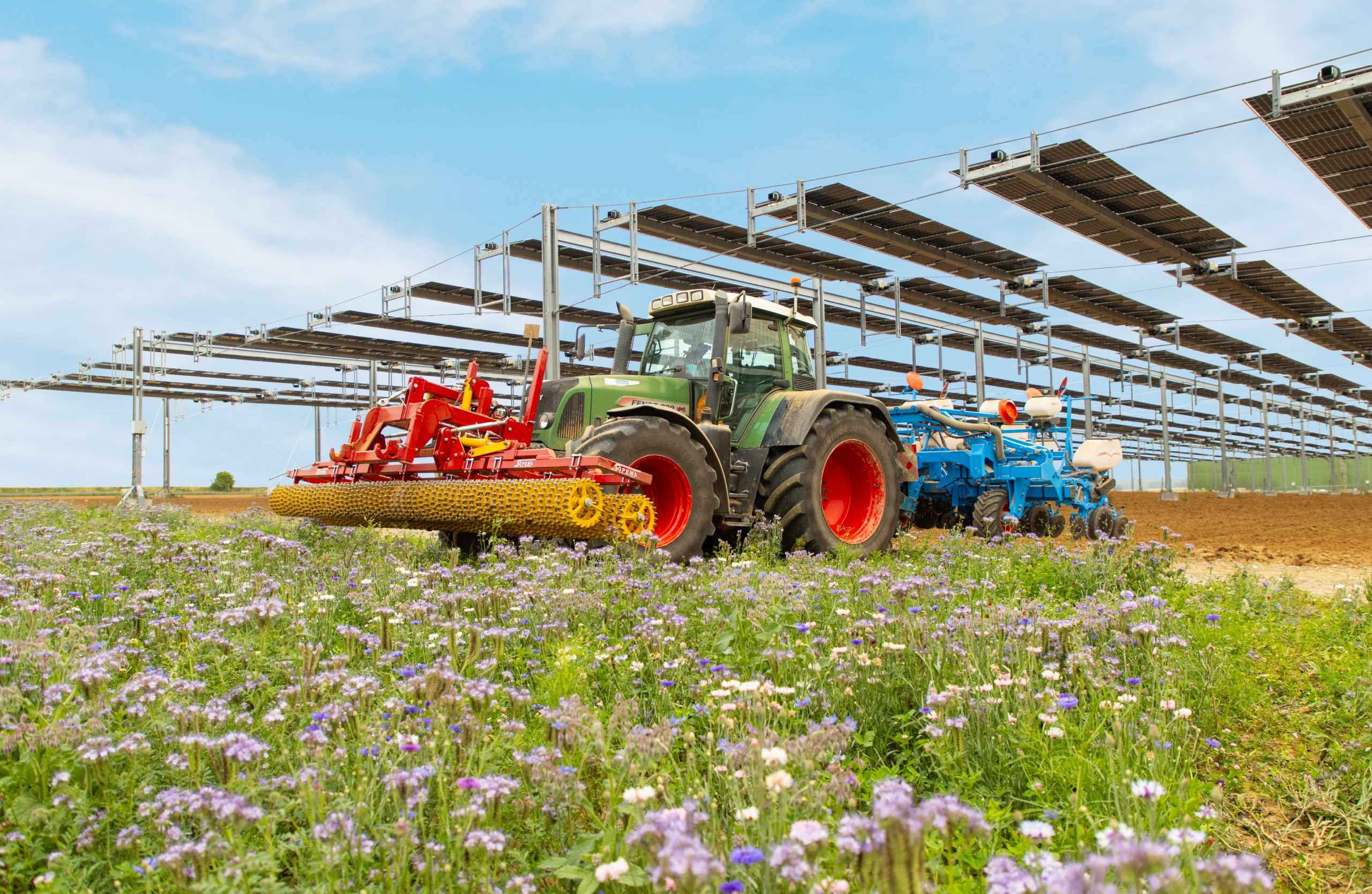découvrez comment les systèmes photovoltaïques agricoles transforment l'énergie solaire en avantages durables pour les exploitations agricoles. optimisez votre rendement tout en réduisant votre empreinte carbone grâce à des solutions innovantes et écologiques.