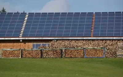 découvrez les dernières tendances en matière de hangars photovoltaïques. explorez les solutions innovantes pour optimiser l'espace et générer une énergie renouvelable efficace tout en répondant aux défis environnementaux actuels.