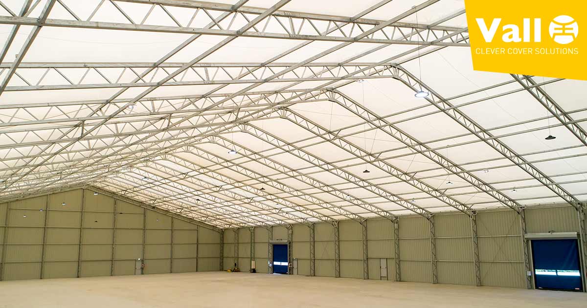 découvrez nos toits de hangar, alliant robustesse et esthétique, conçus pour protéger vos espaces de stockage tout en résistant aux intempéries. idéaux pour l'agriculture, l'industrie ou les projets de loisirs, nos toits offrent une solution durable et fiable.
