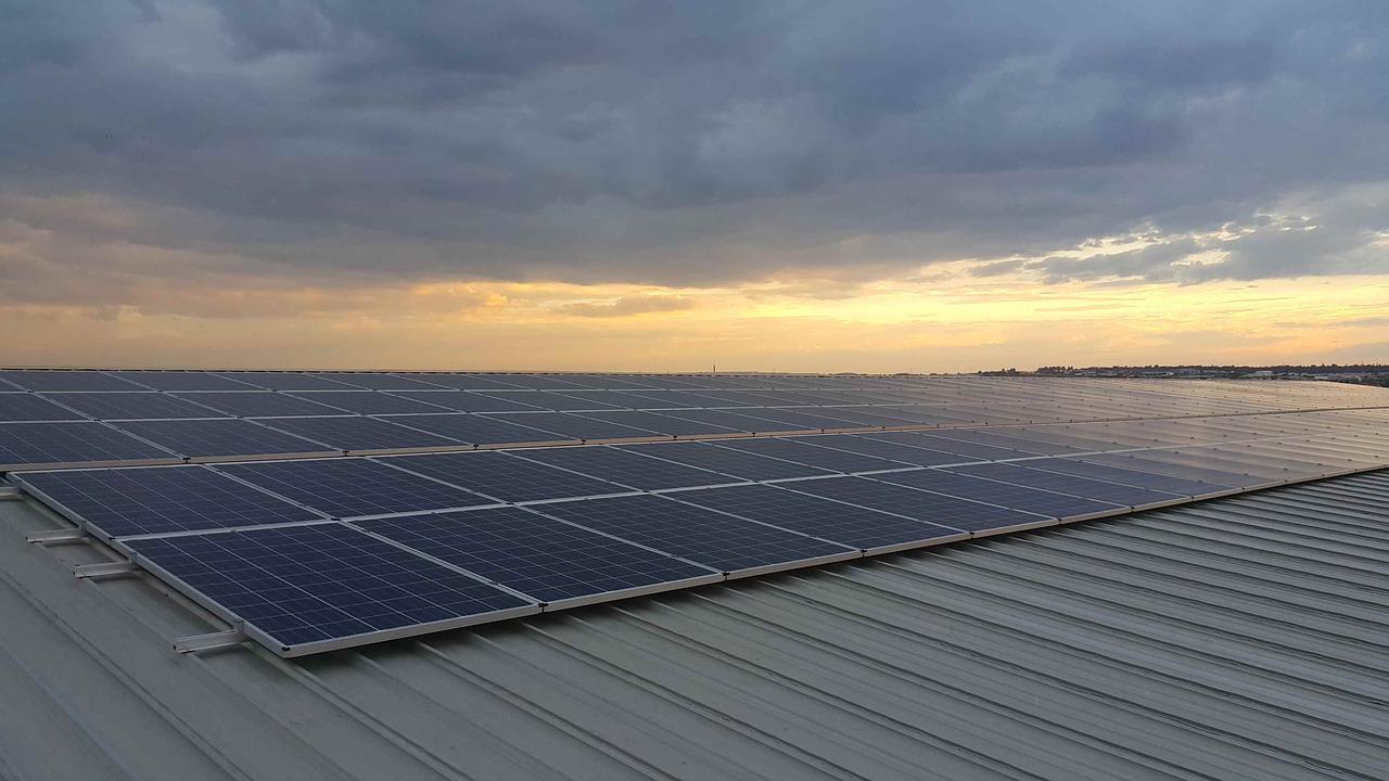 découvrez les avantages des toitures photovoltaïques pour les entreprises industrielles. optimisez votre consommation d'énergie, réduisez vos coûts et contribuez à la transition écologique grâce à des solutions énergétiques durables.