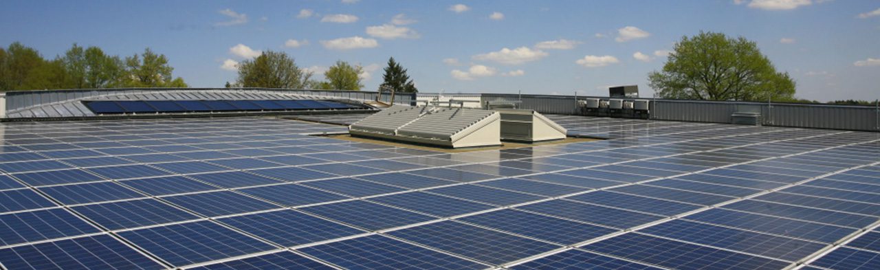 découvrez les avantages des toitures photovoltaïques pour une énergie solaire durable et économique. transformez votre toit en source d'énergie renouvelable et contribuez à la protection de l'environnement tout en réduisant vos factures d'électricité.