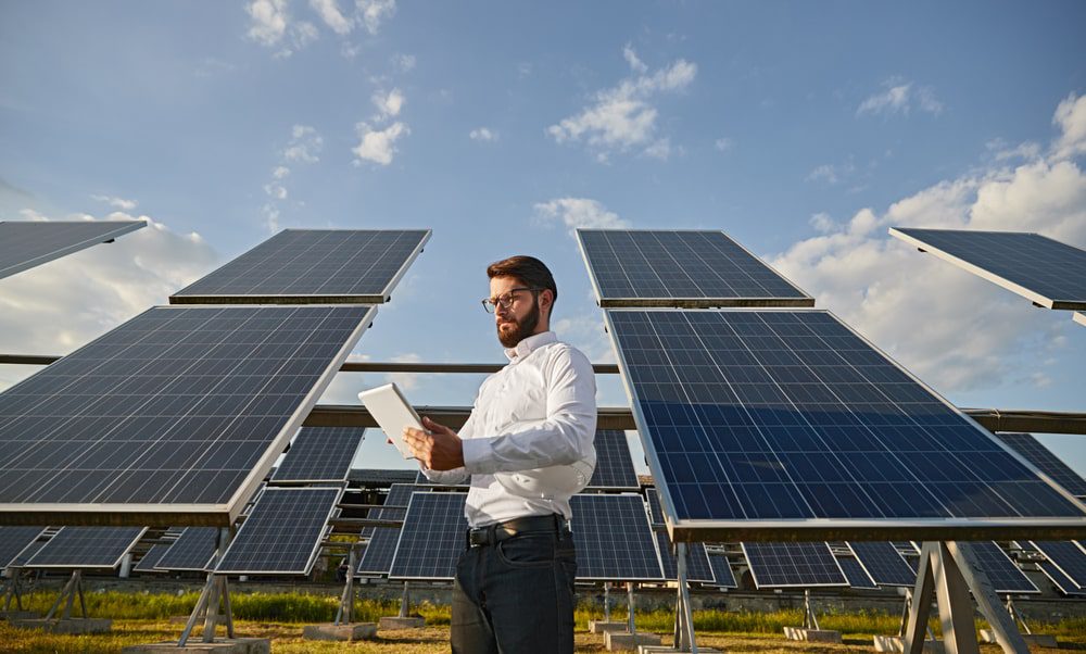 découvrez comment les biocarburants et l'énergie photovoltaïque façonnent l'avenir énergétique durable. explorez les innovations, les avantages écologiques et les solutions pour une transition vers des ressources énergétiques renouvelables.