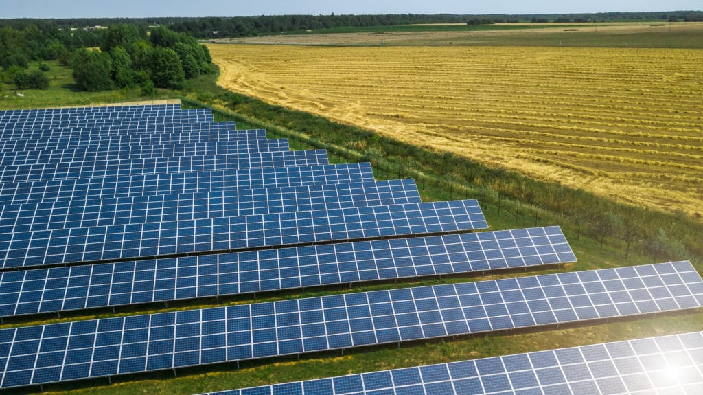 découvrez comment valoriser vos terrains agricoles grâce à l'installation de panneaux solaires. maximisez vos revenus tout en contribuant à une agriculture durable et à une énergie renouvelable responsable.