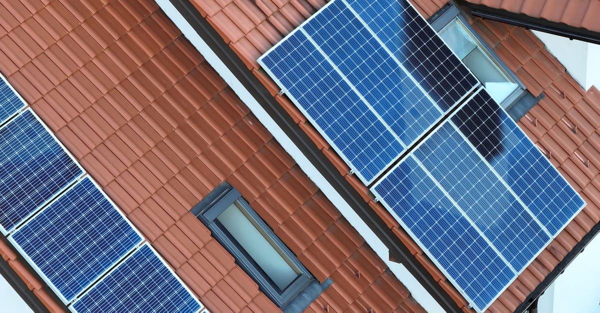 découvrez la réalité derrière les mythes des hangars photovoltaïques. cette analyse approfondie vous aidera à mieux comprendre les avantages, les défis et les idées reçues concernant l'installation de panneaux solaires sur les structures agricoles et industrielles.