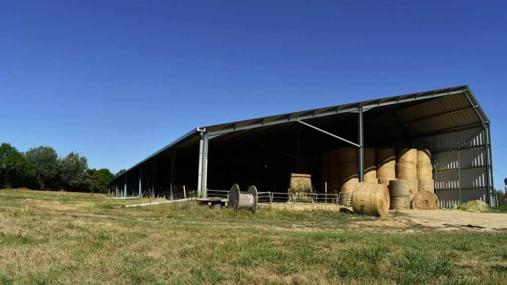 découvrez les options de financement pour votre hangar photovoltaïque. maximisez votre investissement dans les énergies renouvelables tout en bénéficiant de solutions sur mesure pour la construction et l'équipement de votre projet.