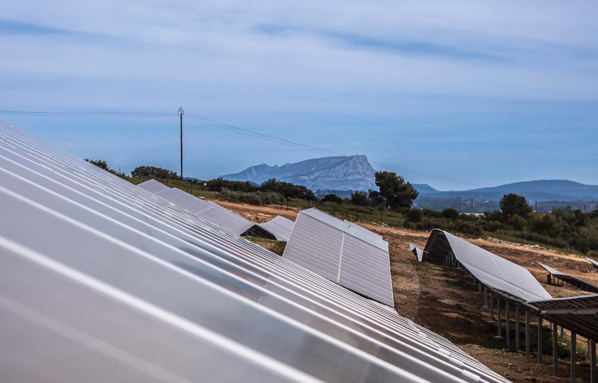 découvrez comment sensibiliser les communautés rurales aux énergies renouvelables. apprenez des stratégies efficaces pour promouvoir l'utilisation durable des ressources énergétiques et soutenir le développement local tout en préservant l'environnement.