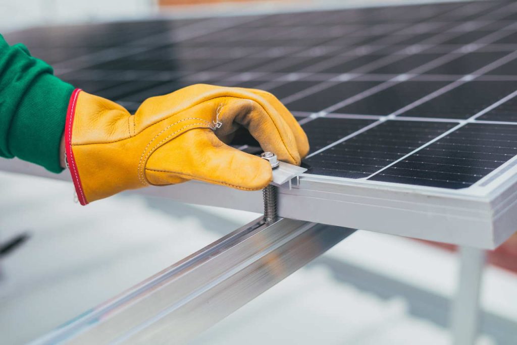 découvrez les principaux inconvénients des panneaux photovoltaïques, y compris le coût initial élevé, la dépendance aux conditions météorologiques, et les défis liés au stockage de l'énergie. informez-vous pour prendre des décisions éclairées sur l'énergie solaire.