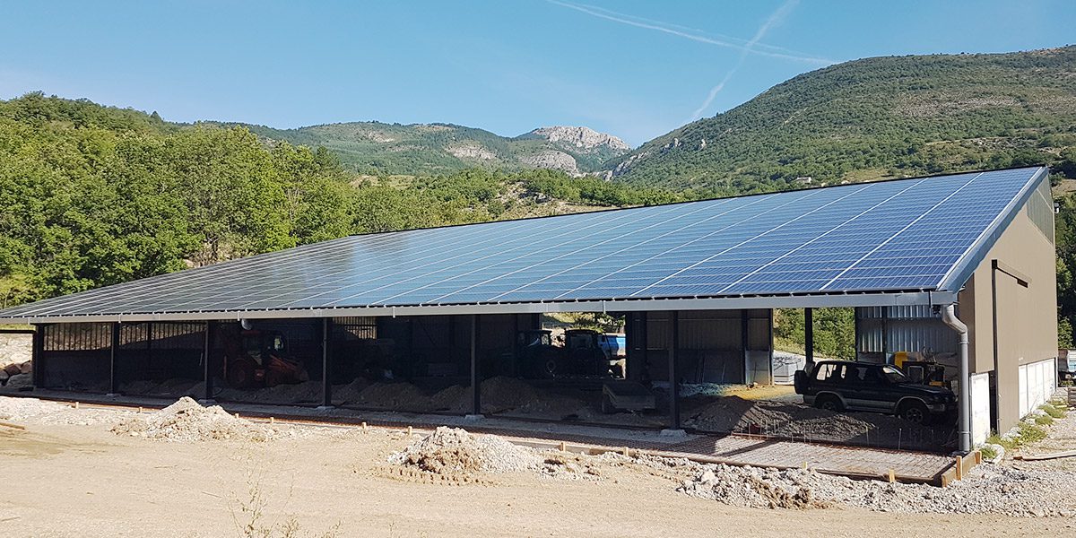 assurez la protection optimale de votre hangar photovoltaïque avec nos conseils en sécurité adaptés. découvrez des solutions efficaces pour prévenir les risques et garantir l'intégrité de vos installations solaires.