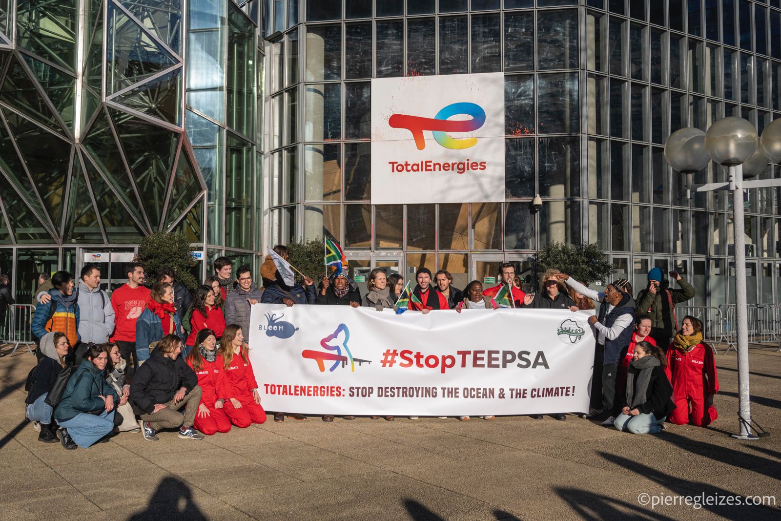 découvrez notre critique approfondie des énergies renouvelables chez totalenergies. analyse des initiatives, des projets menés et de l'impact sur l'environnement. évaluation des stratégies de développement durable de l'entreprise face aux défis énergétiques actuels.