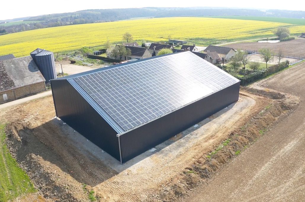 découvrez les acteurs clés du secteur des hangars agricoles photovoltaïques, qui transforment l'agriculture durable en intégrant des solutions énergétiques innovantes. optimisez vos ressources et tirez parti de l'énergie solaire pour améliorer votre production agricole.