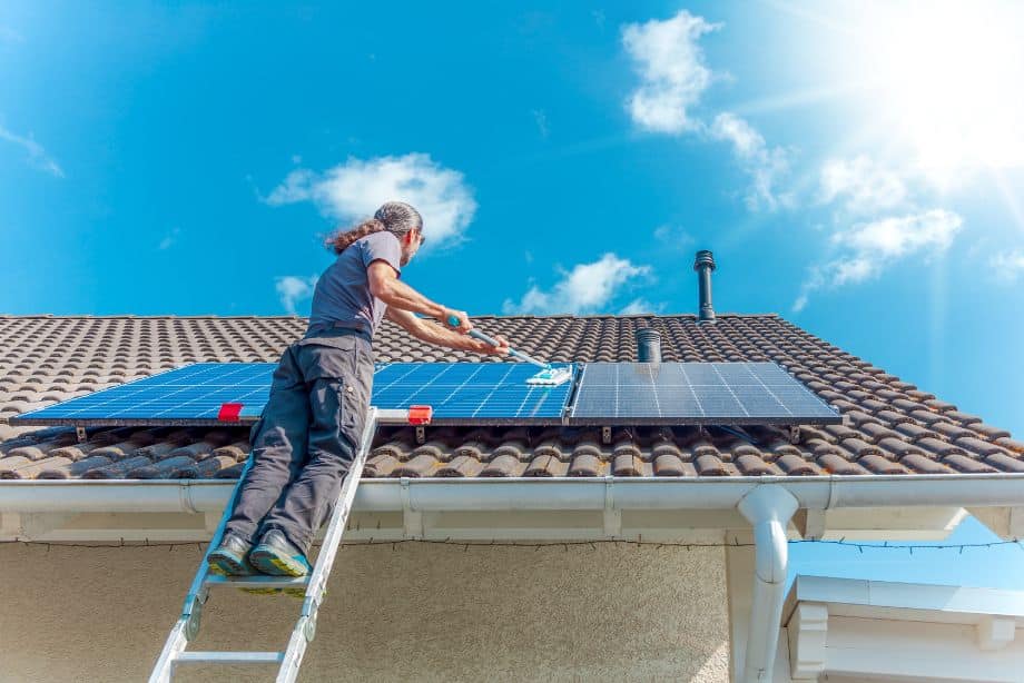 découvrez comment bénéficier d'une aide pour l'installation de panneaux solaires en 2025. profitez des subventions et des conseils pour optimiser votre transition énergétique et réduire vos factures d'énergie tout en préservant l'environnement.