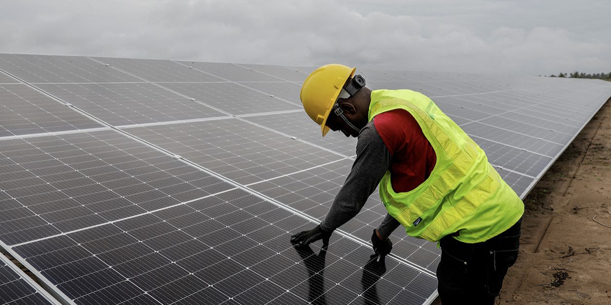 découvrez atlantique solaire, votre partenaire en énergies renouvelables. plongez au cœur de l'innovation énergétique durable avec nos solutions solaires adaptées à vos besoins. ensemble, construisons un avenir plus vert et écoresponsable.