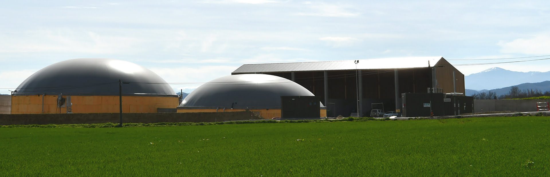 découvrez comment l'autoconsommation agricole révolutionne les exploitations en permettant aux agriculteurs de produire leur propre énergie tout en réduisant les coûts et renforçant leur indépendance énergétique. explorez les avantages, les méthodes et les succès de cette pratique durable.