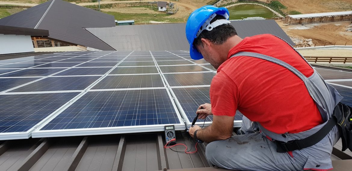 découvrez les nombreux avantages des panneaux solaires, notamment la réduction des factures d'énergie, la préservation de l'environnement et l'augmentation de la valeur de votre propriété. apprenez pourquoi investir dans l'énergie solaire est bénéfique pour votre portefeuille et pour la planète.