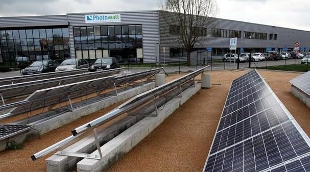 découvrez les avantages de l'énergie solaire pour les entreprises : réduction des coûts énergétiques, impact environnemental positif, indépendance énergétique et valorisation de l'image de marque. optez pour un avenir durable et rentable grâce aux solutions solaires adaptées à votre activité.