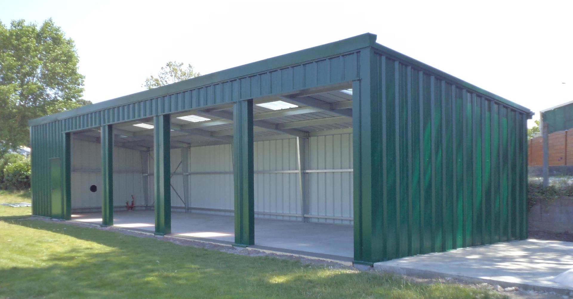 découvrez les avantages des hangars agricoles : solutions de stockage efficaces, protection des équipements et des récoltes, optimisation de l'espace de travail et amélioration de la productivité. transformez votre exploitation agricole avec des infrastructures adaptées à vos besoins.