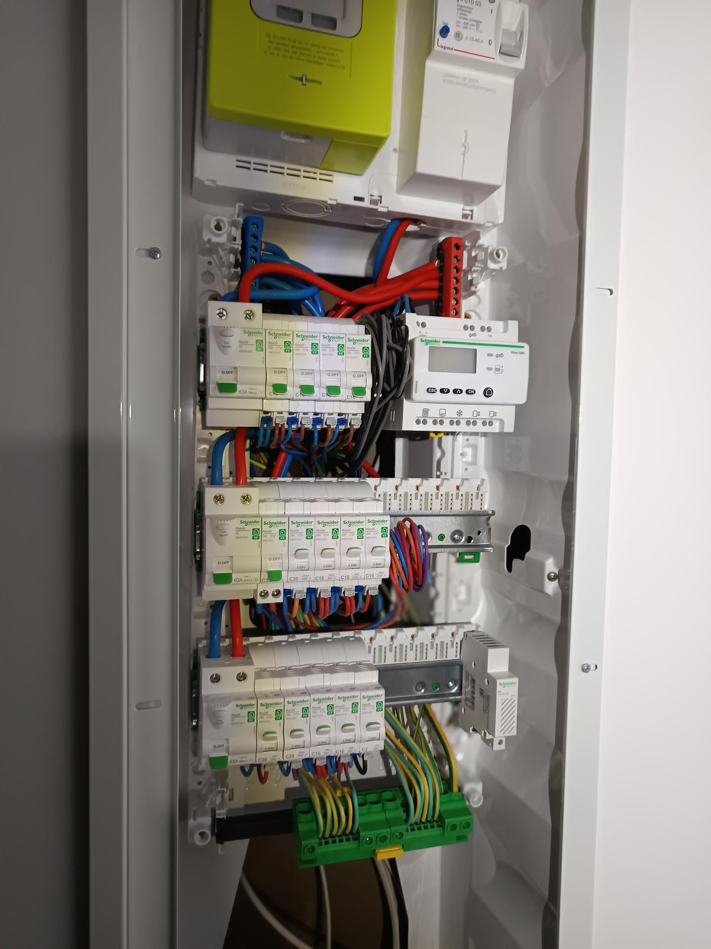 découvrez les avis sur aidelec, votre partenaire idéal pour toutes vos questions d'électricité. consultez les retours d'expérience de clients satisfaits et trouvez l'aide dont vous avez besoin pour vos projets électriques.