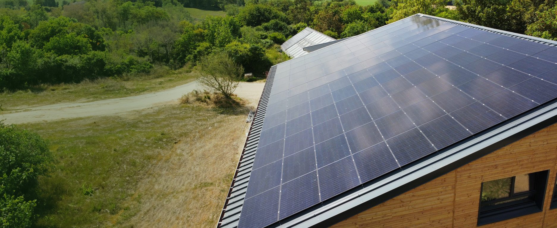 découvrez les avis sur les entreprises spécialisées dans l'énergie solaire. comparez les services, les tarifs et les retours d'expérience pour faire le meilleur choix en matière de solutions solaires. informez-vous sur les entreprises qui transforment votre consommation énergétique tout en respectant l'environnement.