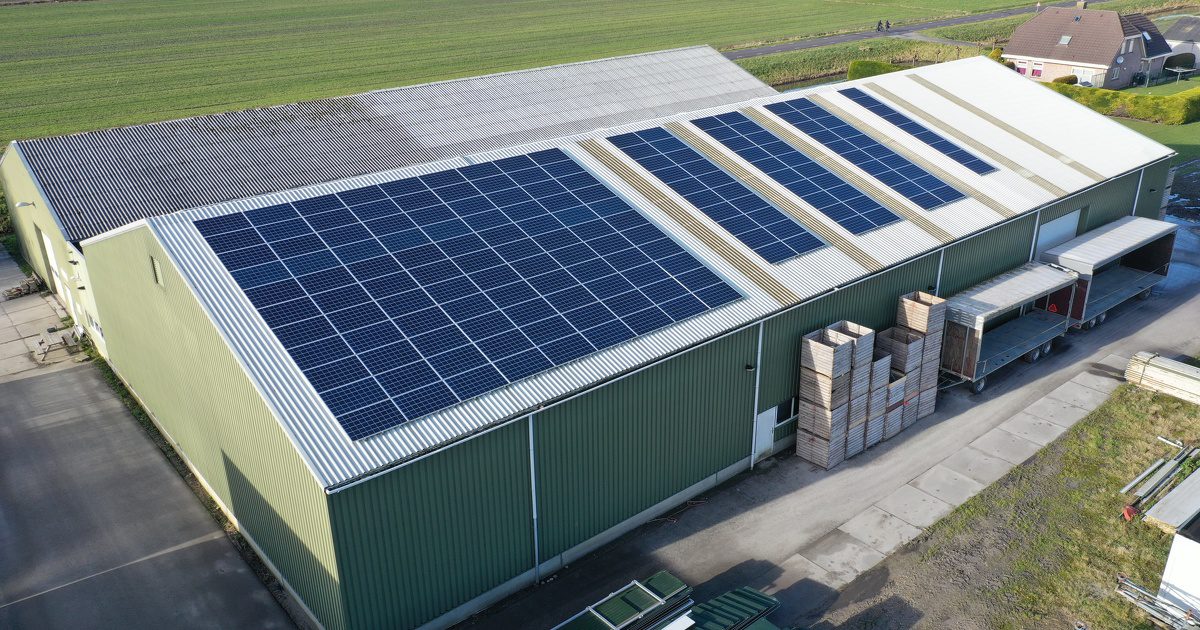 découvrez les avantages des bâtiments photovoltaïques de 300 kwc, une solution écologique et économique pour produire votre propre énergie renouvelable. optimisez votre consommation d'énergie tout en réduisant votre empreinte carbone grâce à ces systèmes efficaces et durables.