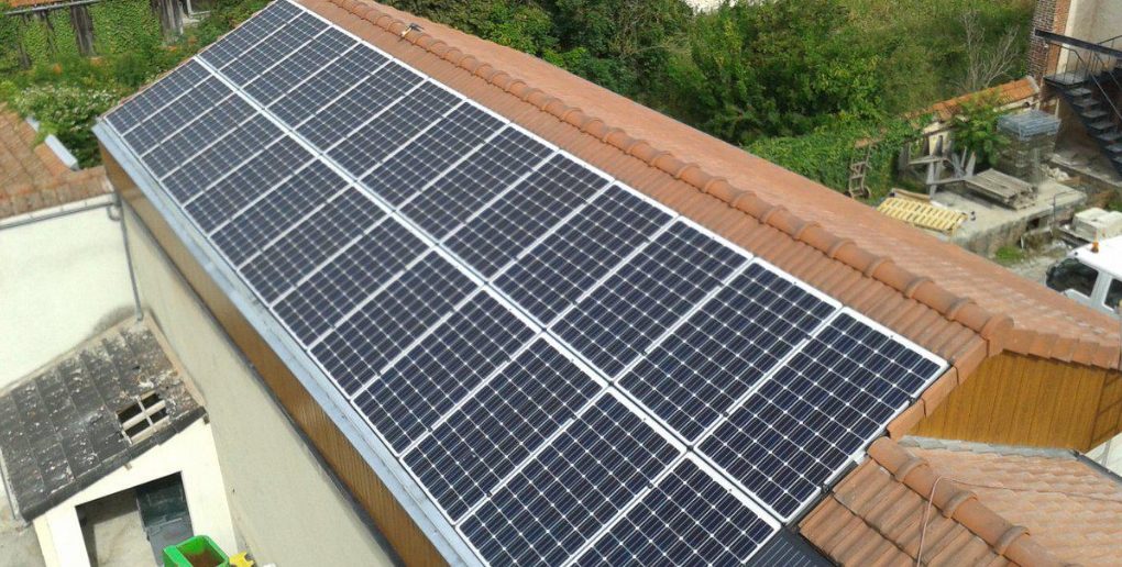 découvrez comment les biocarburants et l'énergie photovoltaïque façonnent l'avenir énergétique. explorez leurs avantages, leur impact sur l'environnement et leur potentiel pour une transition vers une énergie durable et renouvelable.