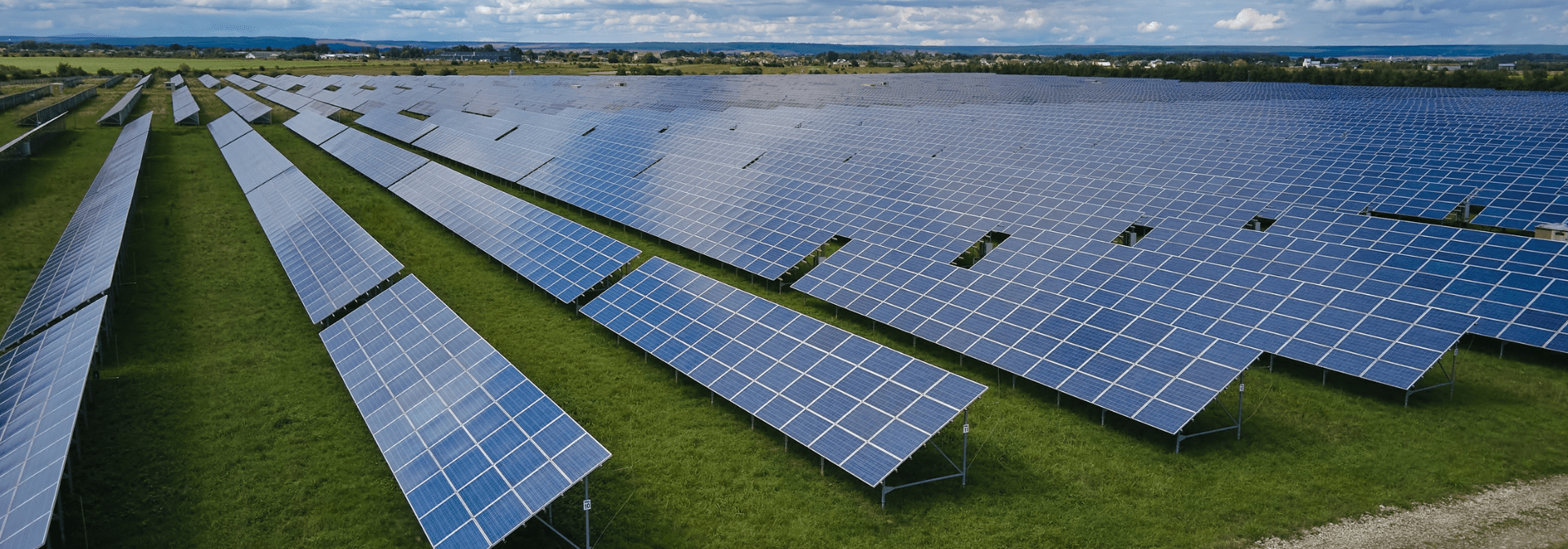 découvrez le champ solaire, une source d'énergie renouvelable incontournable qui capte la puissance du soleil pour alimenter vos besoins quotidiens. apprenez-en davantage sur ses avantages, son fonctionnement et comment il peut transformer votre consommation énergétique tout en préservant l'environnement.