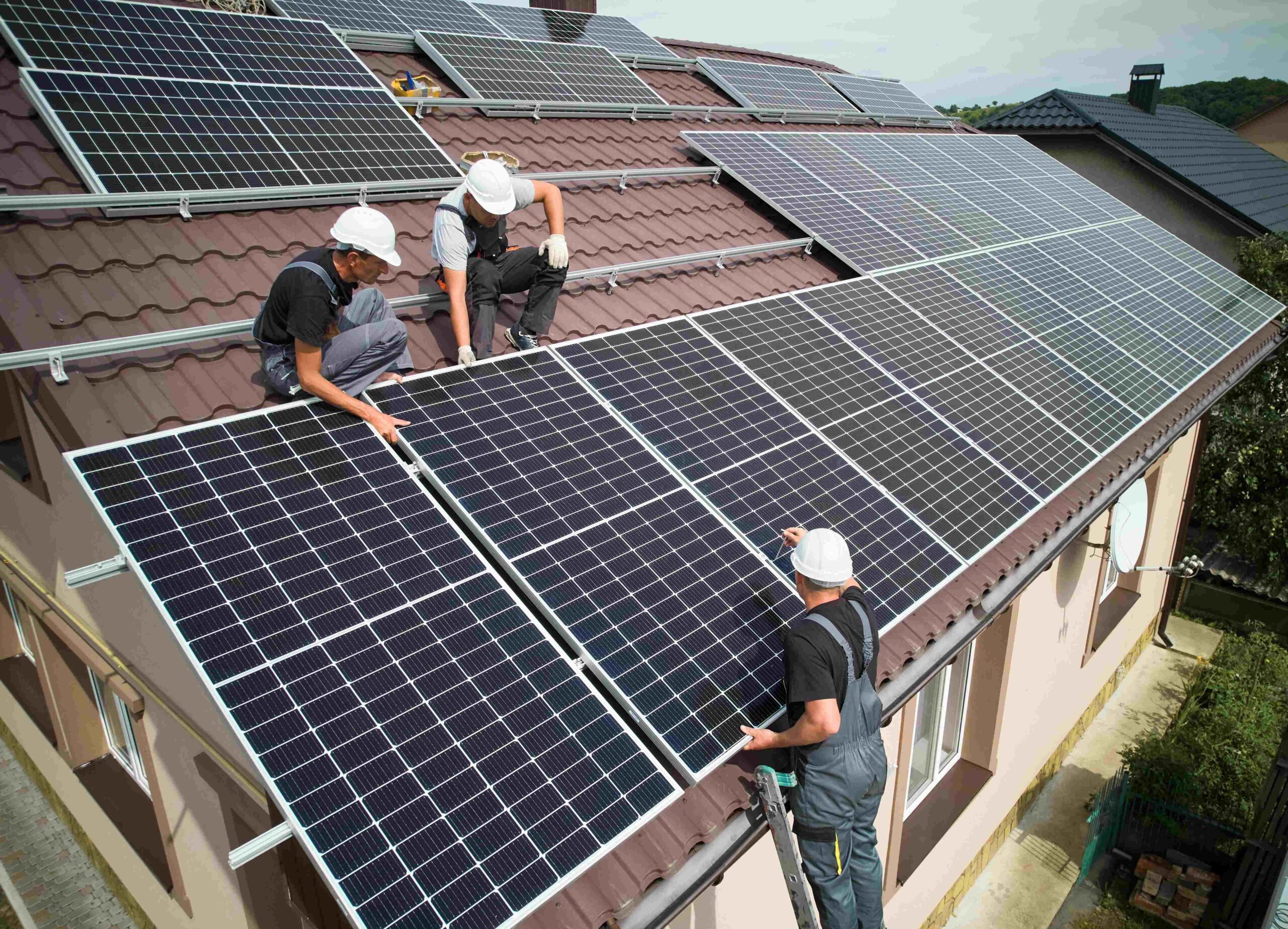 découvrez comment choisir le bon installateur pour vos panneaux solaires. obtenez des conseils pratiques pour évaluer les compétences, les certifications et les avis clients afin d'assurer une installation efficace et sécurisée de votre système solaire.