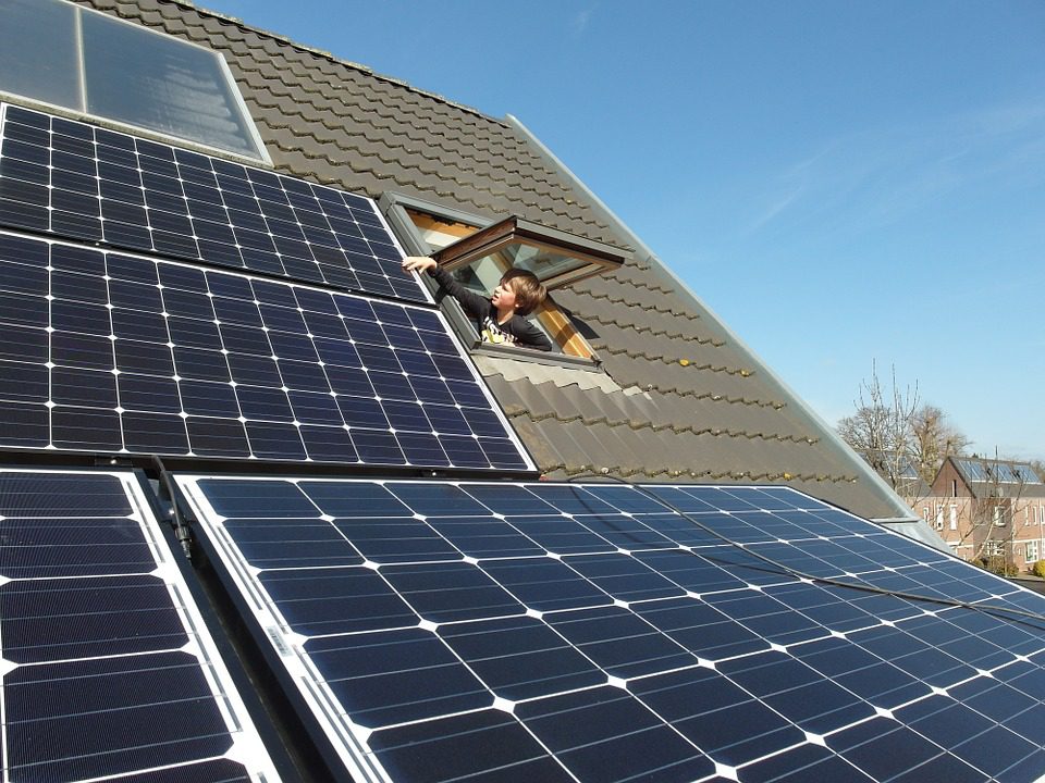 découvrez notre guide complet pour faire le meilleur choix de panneaux, qu'ils soient solaires, d'isolation ou décoratifs. maximisez l'efficacité et l'esthétique de vos projets grâce à des conseils d'experts et des comparatifs de matériaux.