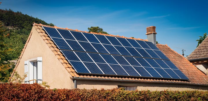 découvrez notre comparatif complet des panneaux photovoltaïques à l'échelle mondiale. analysez les meilleures options, comparez les performances, les prix et les technologies disponibles pour optimiser votre choix en matière d'énergie solaire.