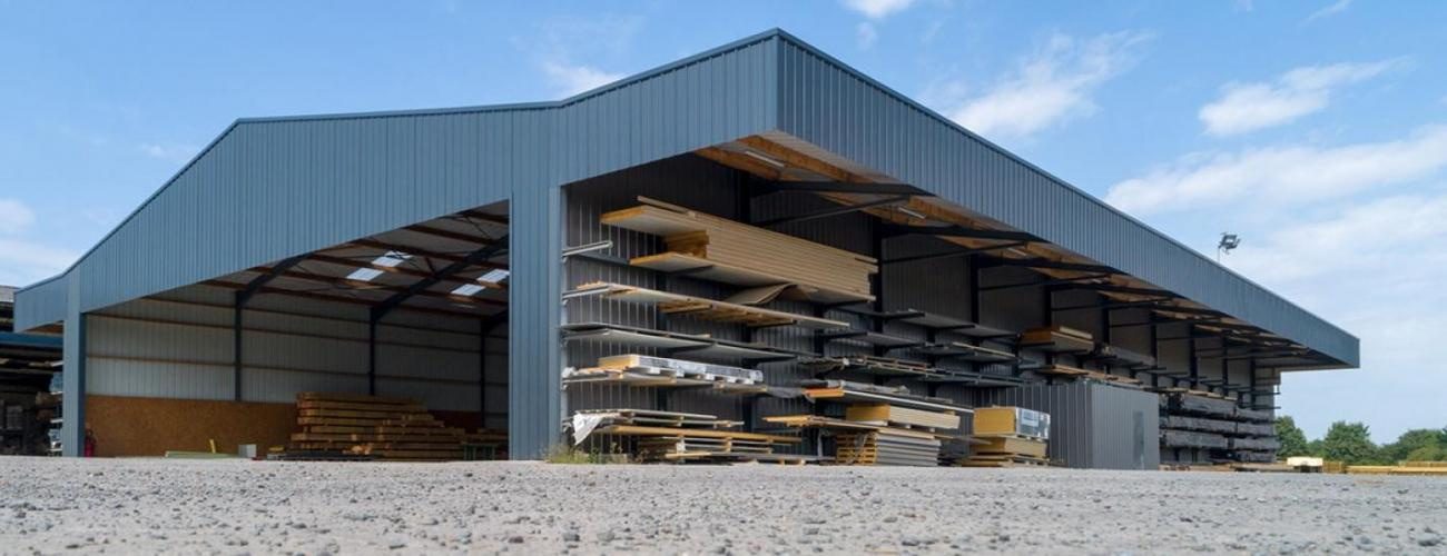 découvrez nos solutions sur mesure pour la construction de hangars. que ce soit pour un usage agricole, industriel ou commercial, nous vous accompagnons de la conception à la réalisation de votre projet. optez pour des structures durables et adaptées à vos besoins.