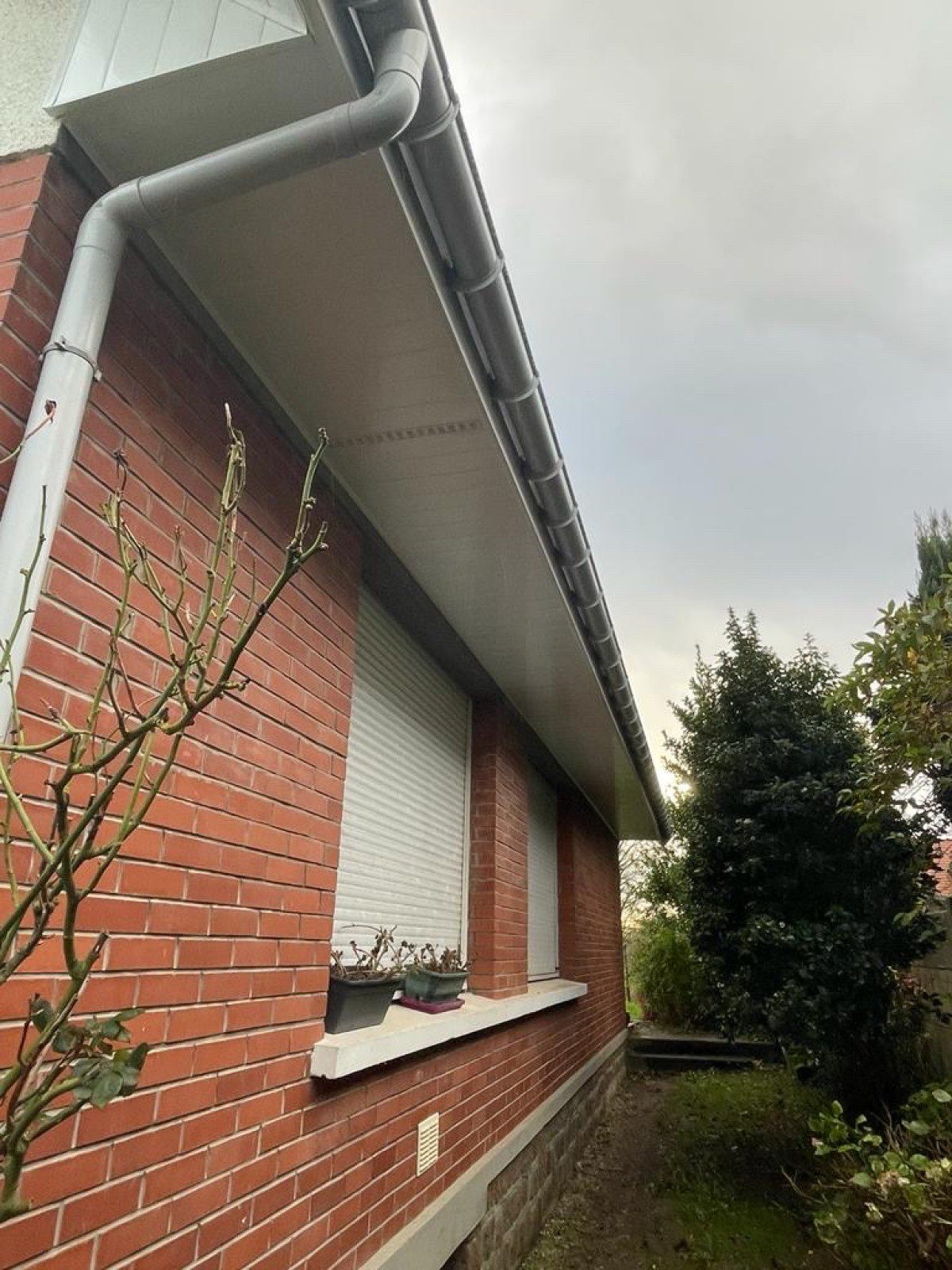 obtenez un devis précis et gratuit pour le désamiantage de votre toiture. protégez votre habitat et votre santé en confiant cette opération à des experts qualifiés. contactez-nous dès aujourd'hui pour une évaluation personnalisée.