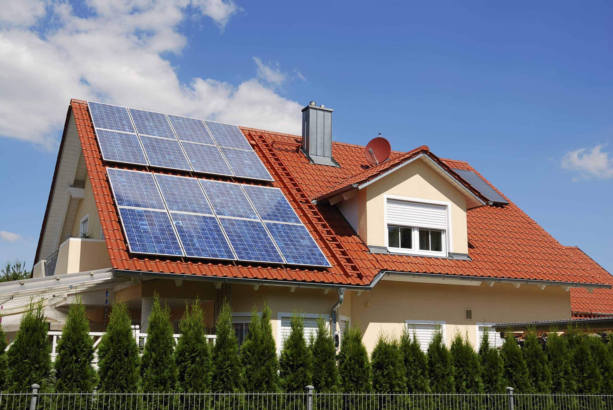 découvrez les solutions innovantes d'edf pour l'installation de panneaux solaires destinés aux particuliers. profitez d'une énergie renouvelable, réduisez vos factures d'électricité, et participez à la transition énergétique avec edf. obtenez des conseils d'experts et bénéficiez d'aides financières pour votre projet solaire.